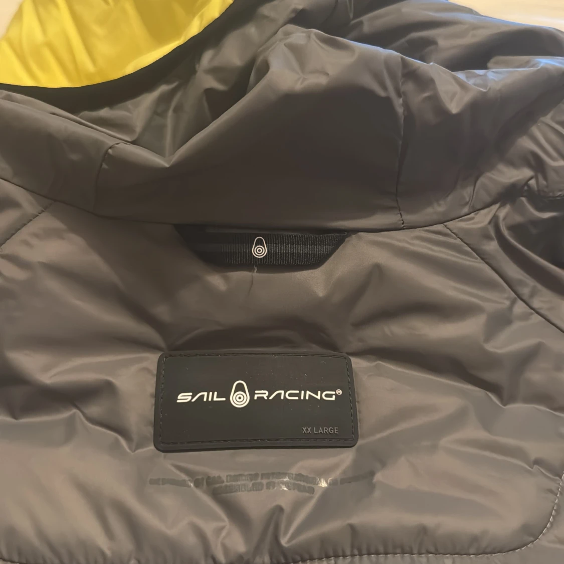 Gul pufferjacka från Sail Racing - 4