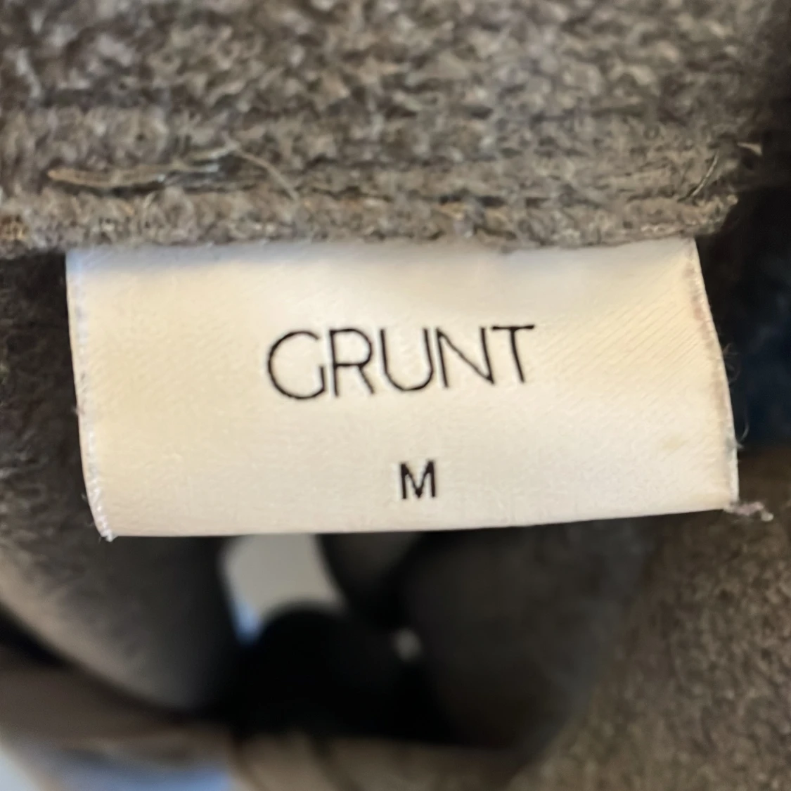 Grå half zip tröja från Grunt - 2