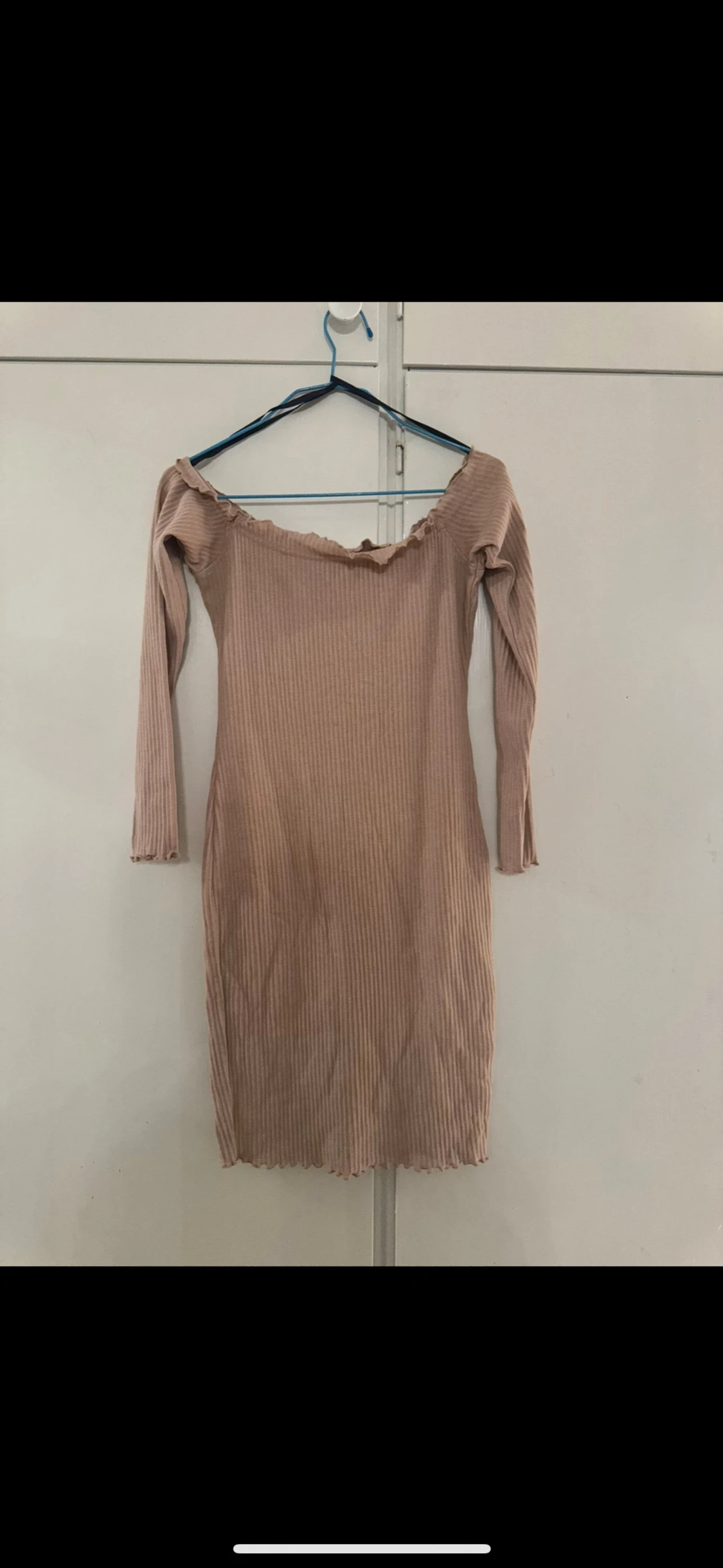 klänning offshoulder