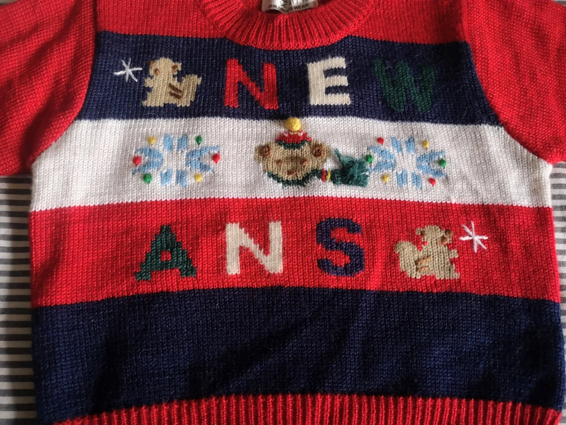 Julklappstips! Röd stickad jultröja och byxor med djurmotiv - 3