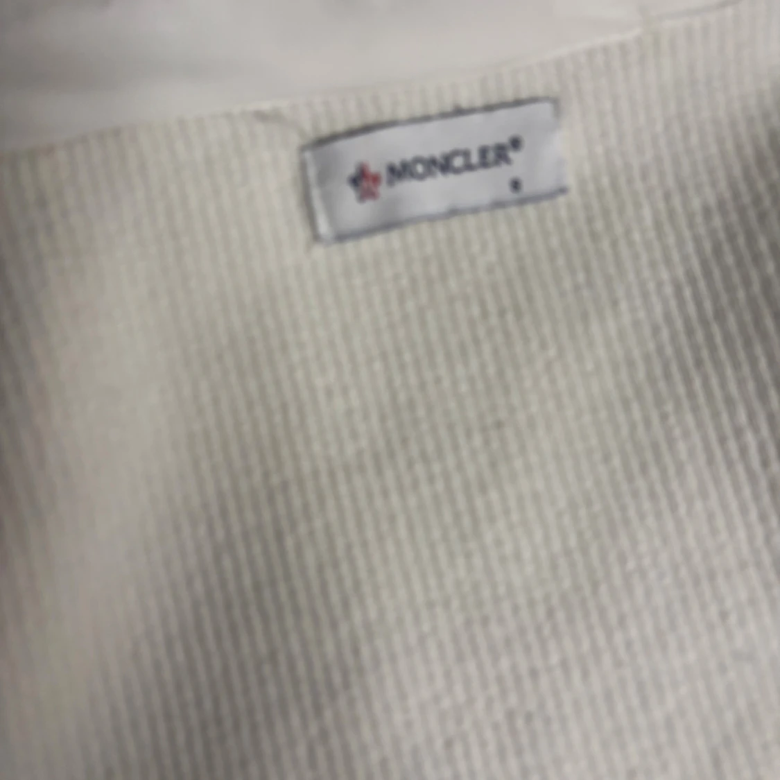 Vit pufferjacka från Moncler - 3