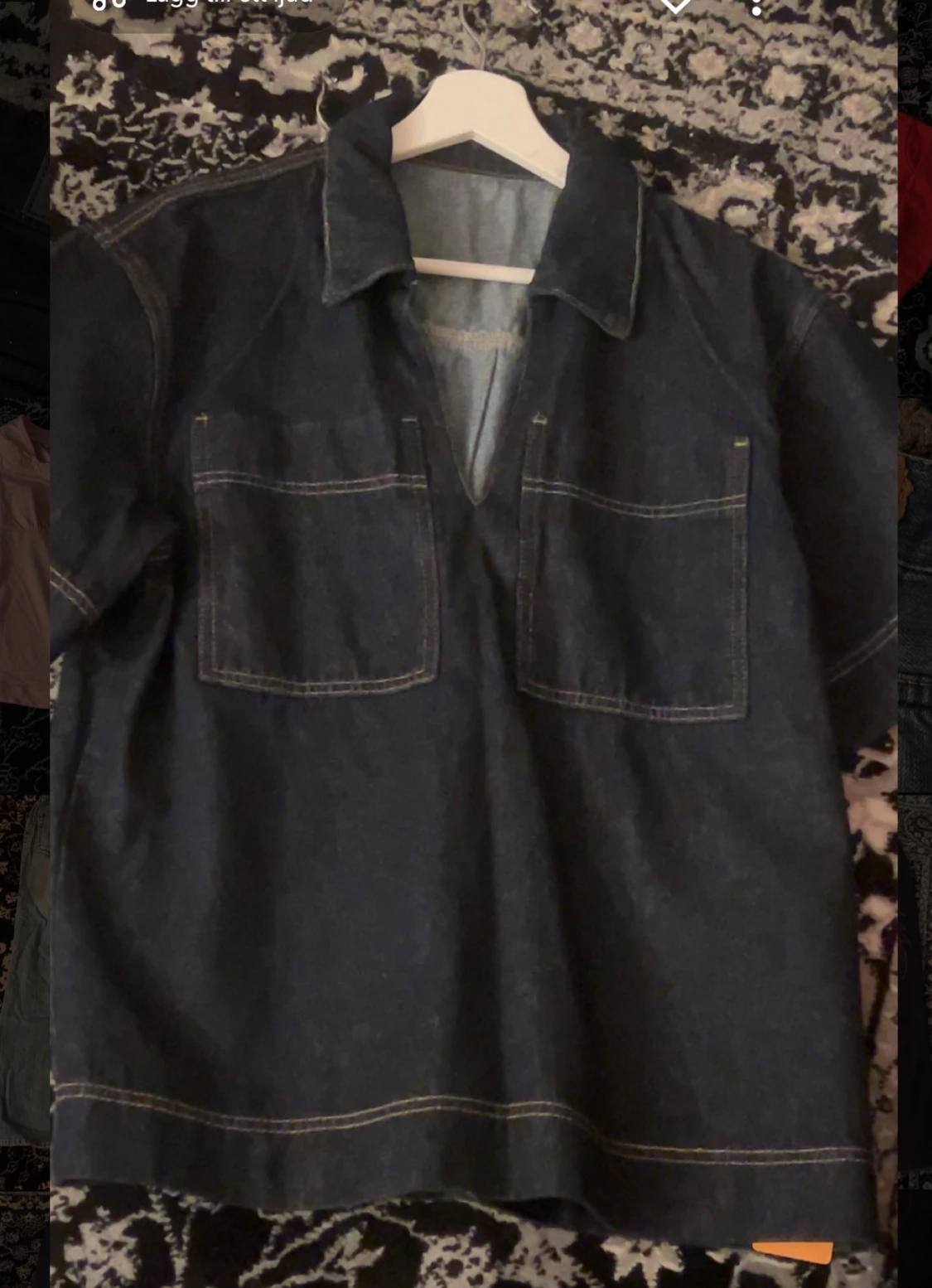 Mörkblå denim henley 