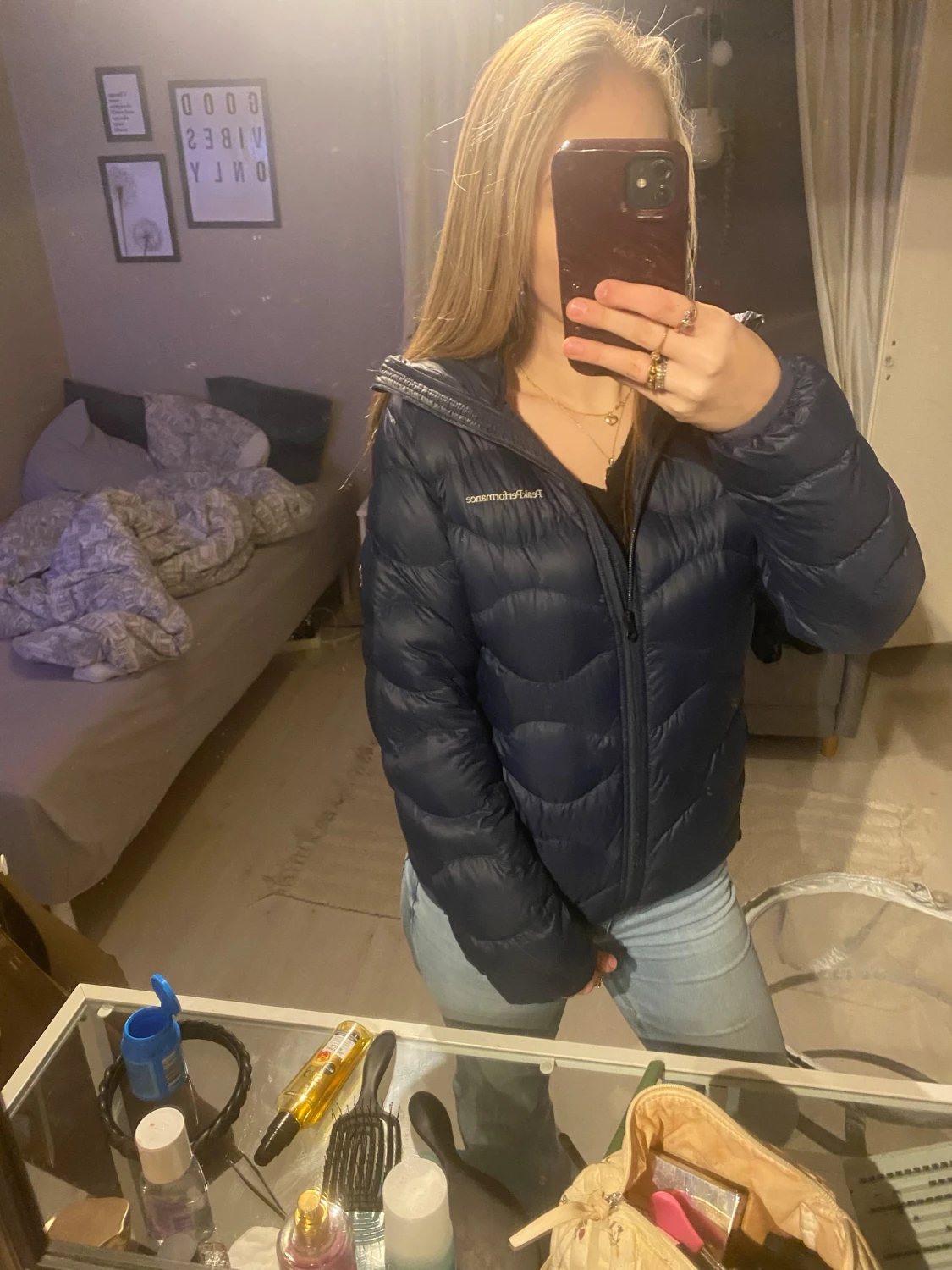 Mörkblå pufferjacka från Peak Performance - 1