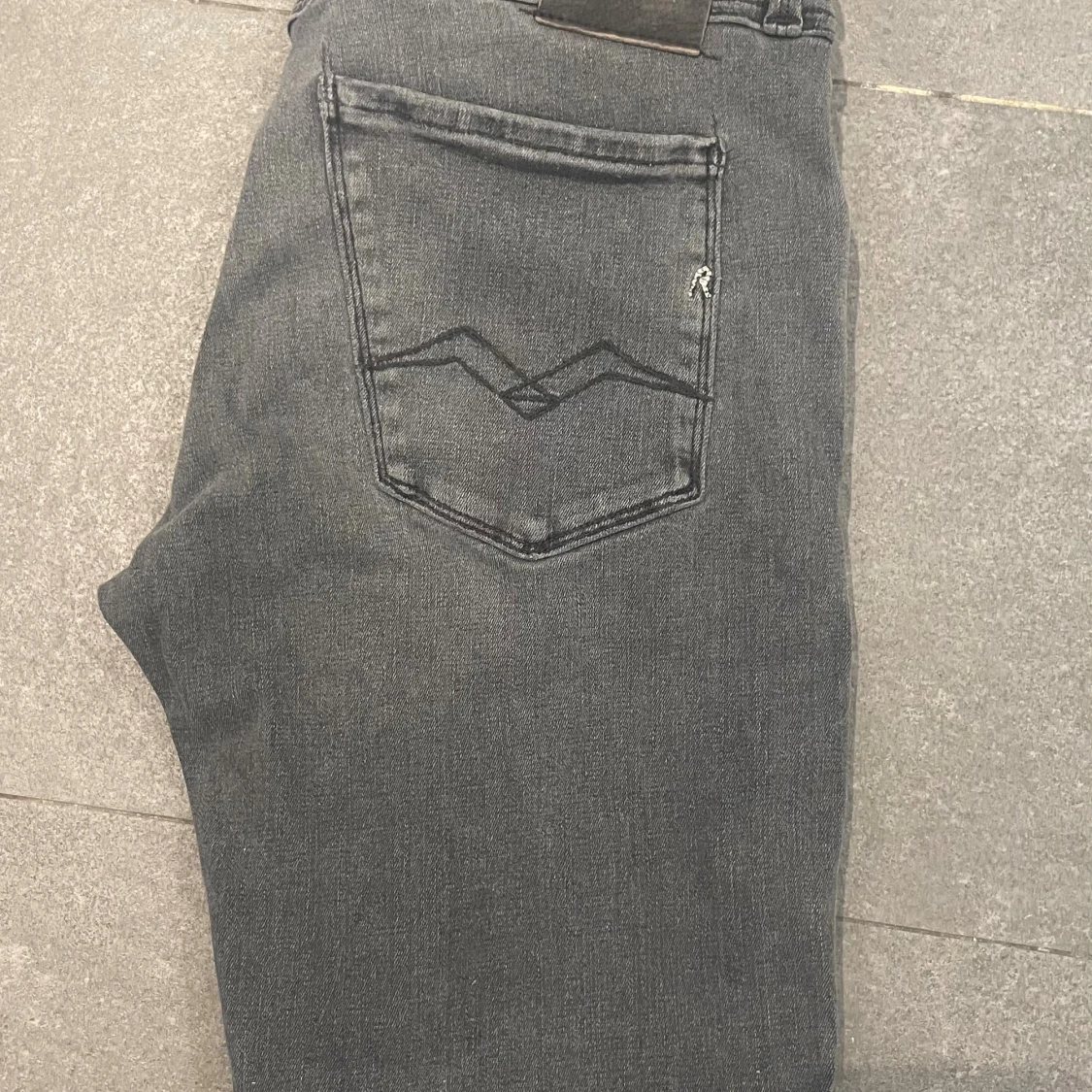 Gråa Replay jeans