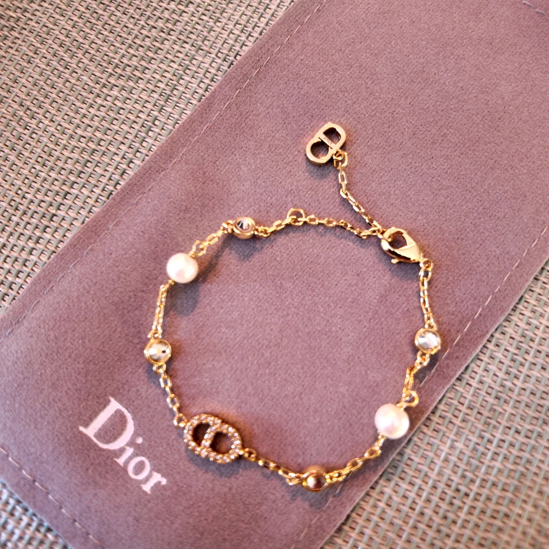 Dior guldarmband med pärlor och kristaller - 1