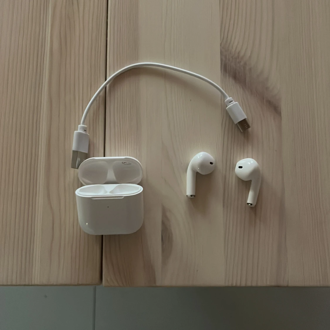 AirPods (2nd generation) - 2