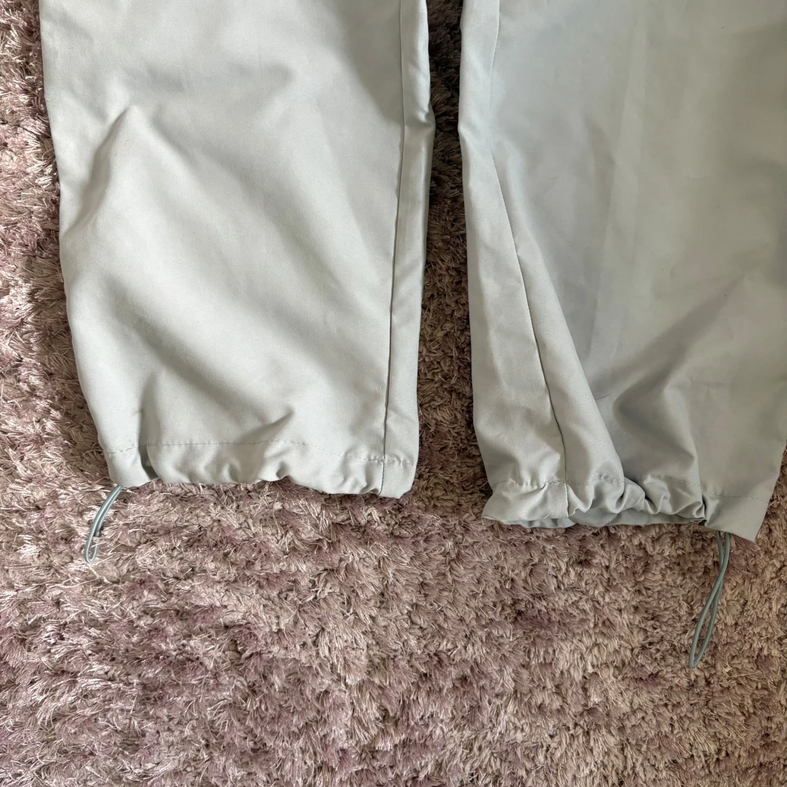 Ljusgrå tracksuit från A-DSGN - 4