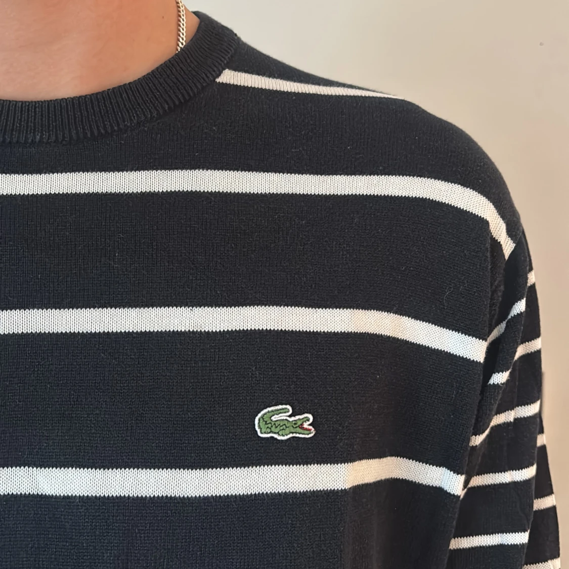 Randig svart tröja från Lacoste - 2