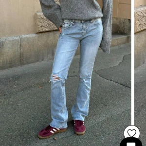 True religion jeans W24 - Supersnygga jeans från True Religion, knappt använda!💕Storlek W24