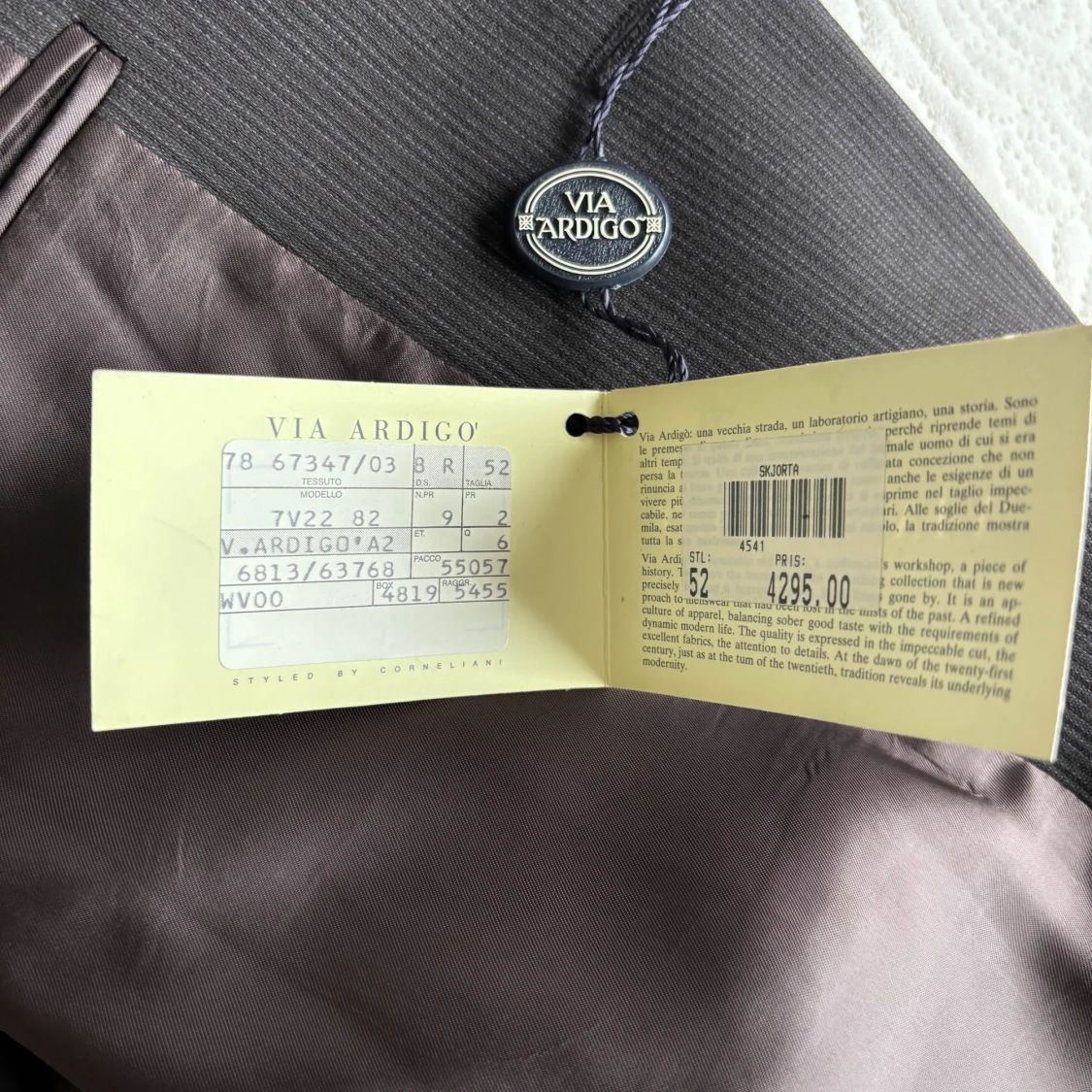 Brunrandig kostym – Via Ardigò, Made in Italy (stl 52) - 2