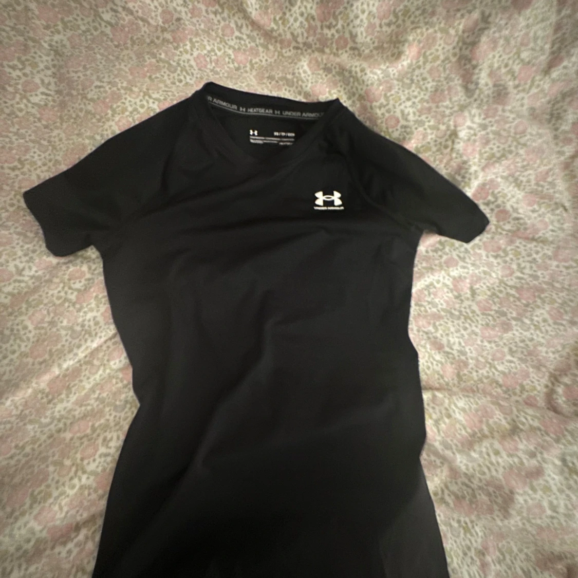 Svart tight t-shirt från Under Armour - 1