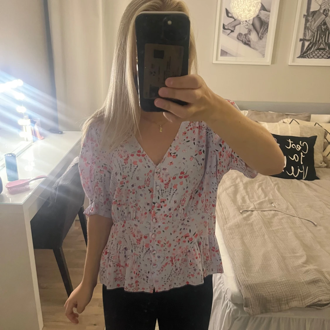 Gullig blommig blus - 2