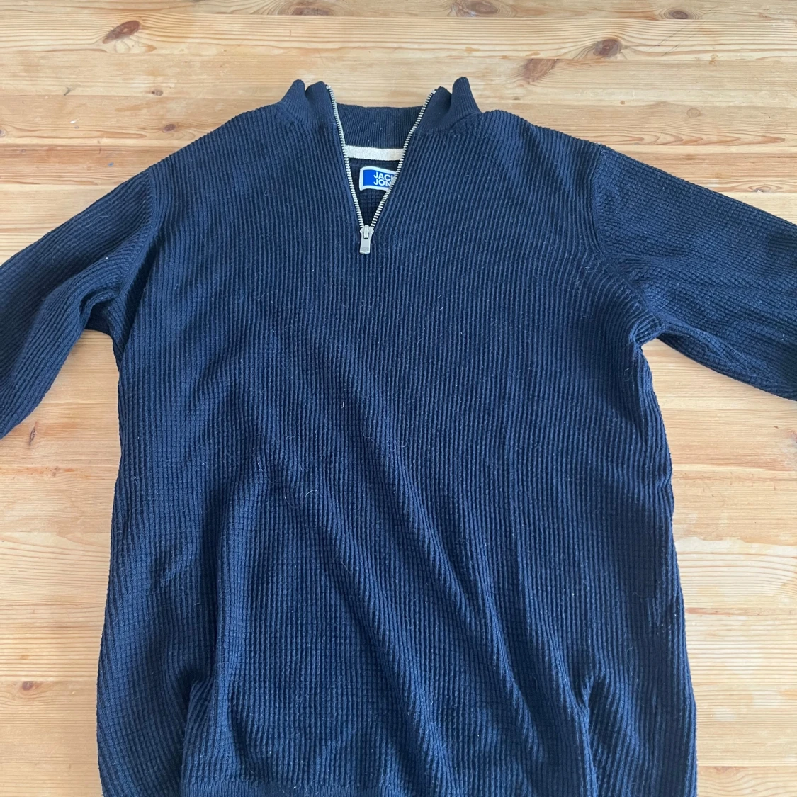 Mörkblå stickad tröja Jack & Jones