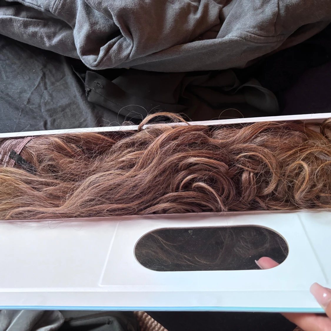 Brun lockig clip-in hårförlängning - 1