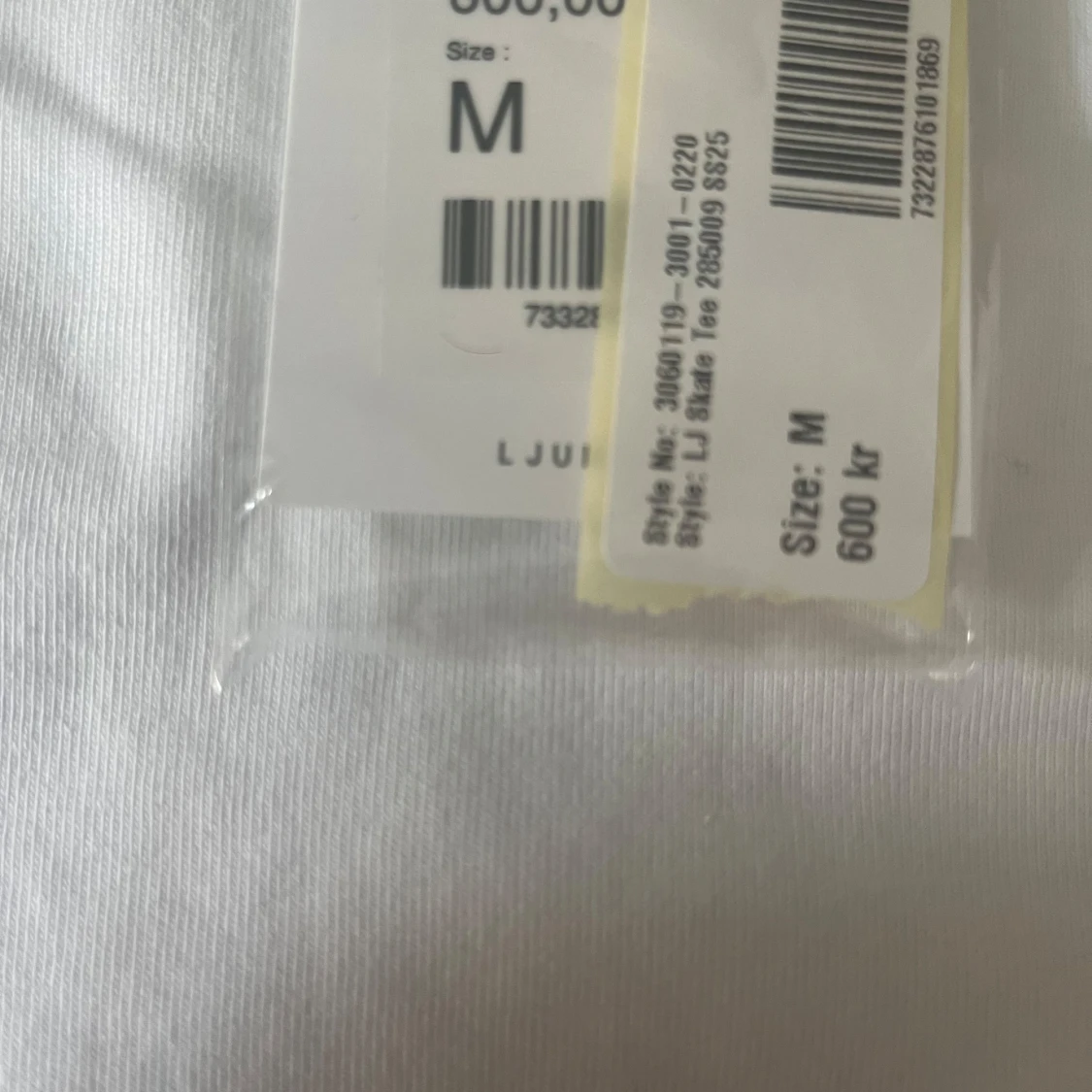 Vit t-shirt från Ljung  - 2