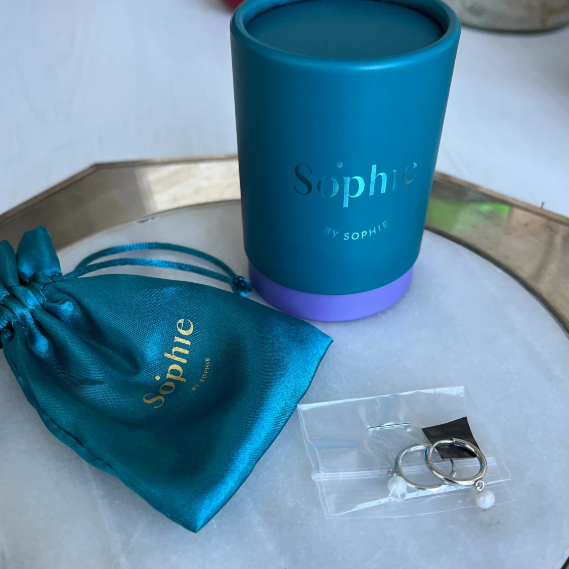 Pearl Mini Hoops från Sophie by Sophie - 1