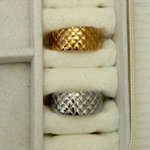 Extra ring på köpet  - ‼️Massa nya ringar i lager! ‼️