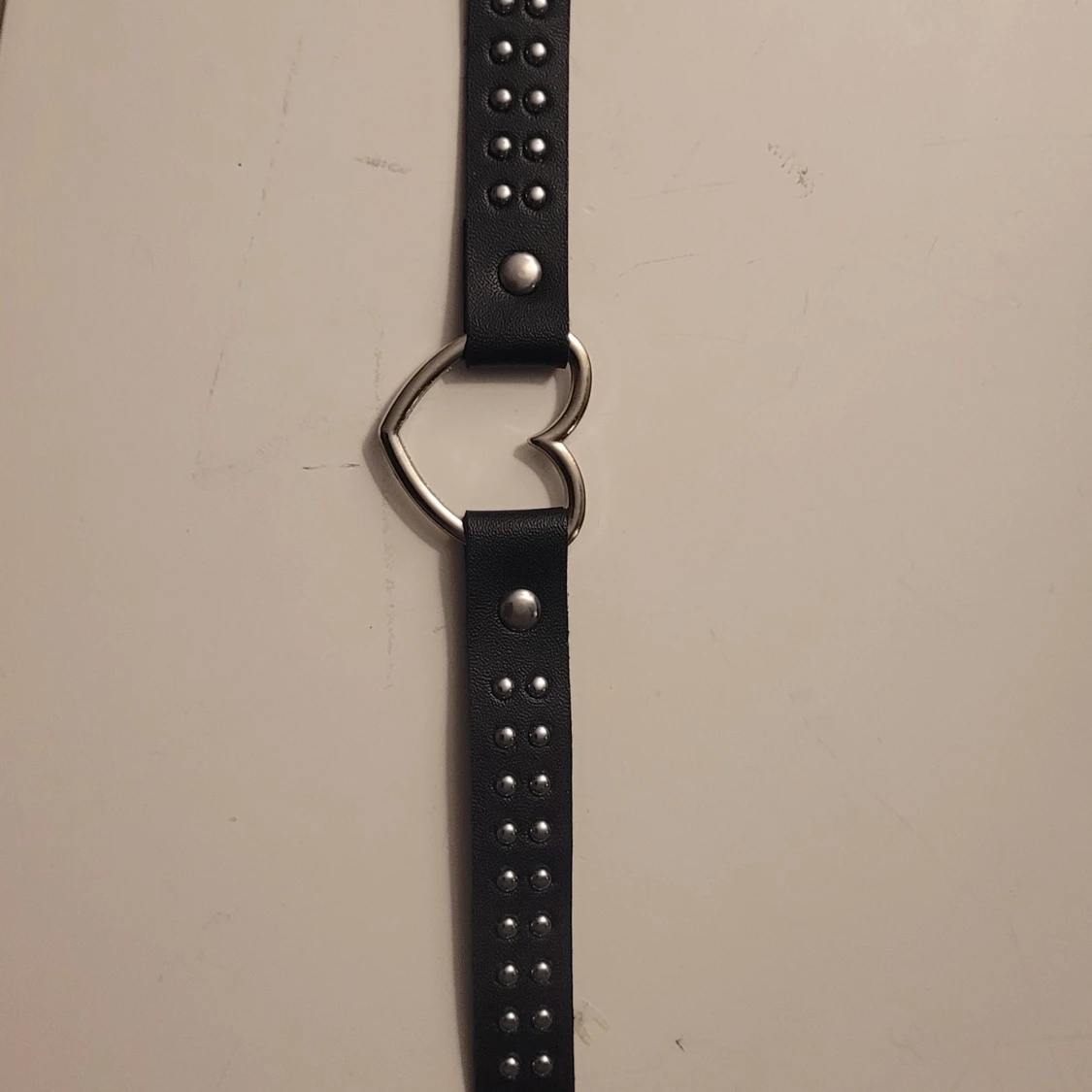  Helt ny Svart choker med hjärtdetalj - 4