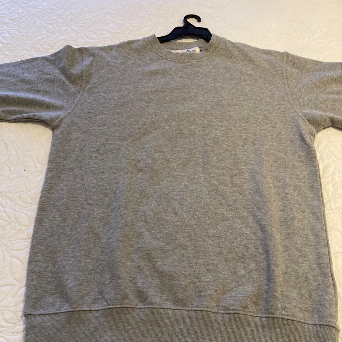 Grå basic sweatshirt i bomull