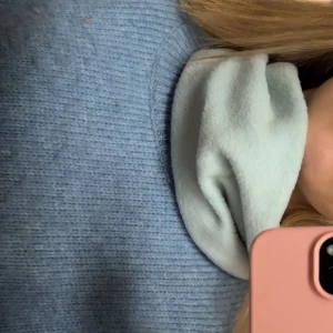 Ljusblå fleece buff  - snygg ljusblå buff! .🩵🩵 