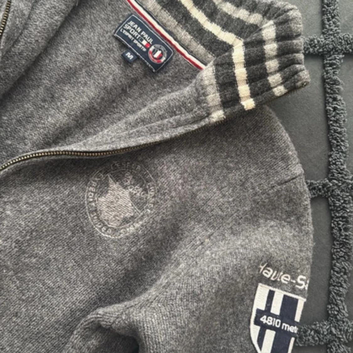 Grå stickad kofta Jean Paul  - 2