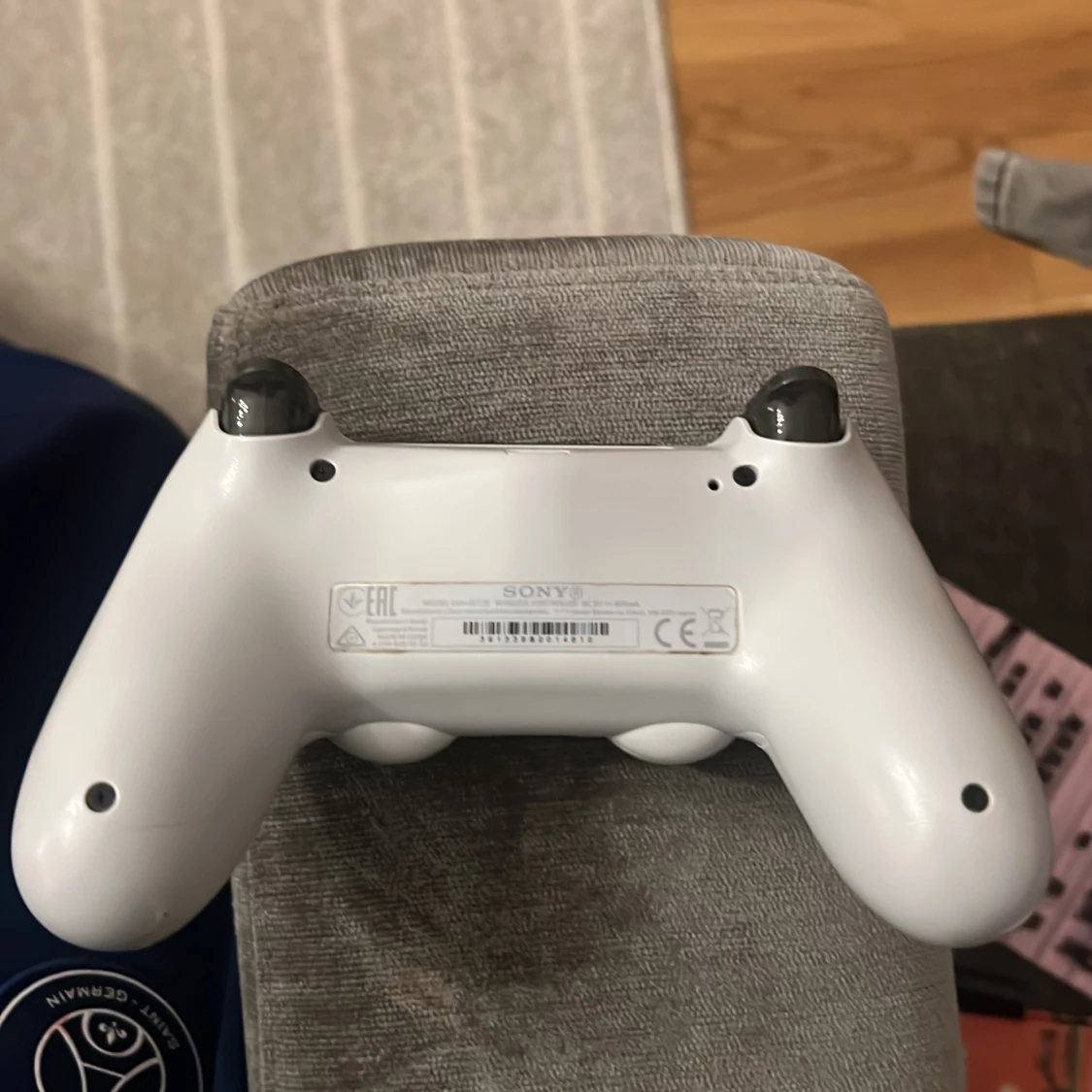 PlayStation 4 DualShock 4 Wireless Controller - Vit - 1