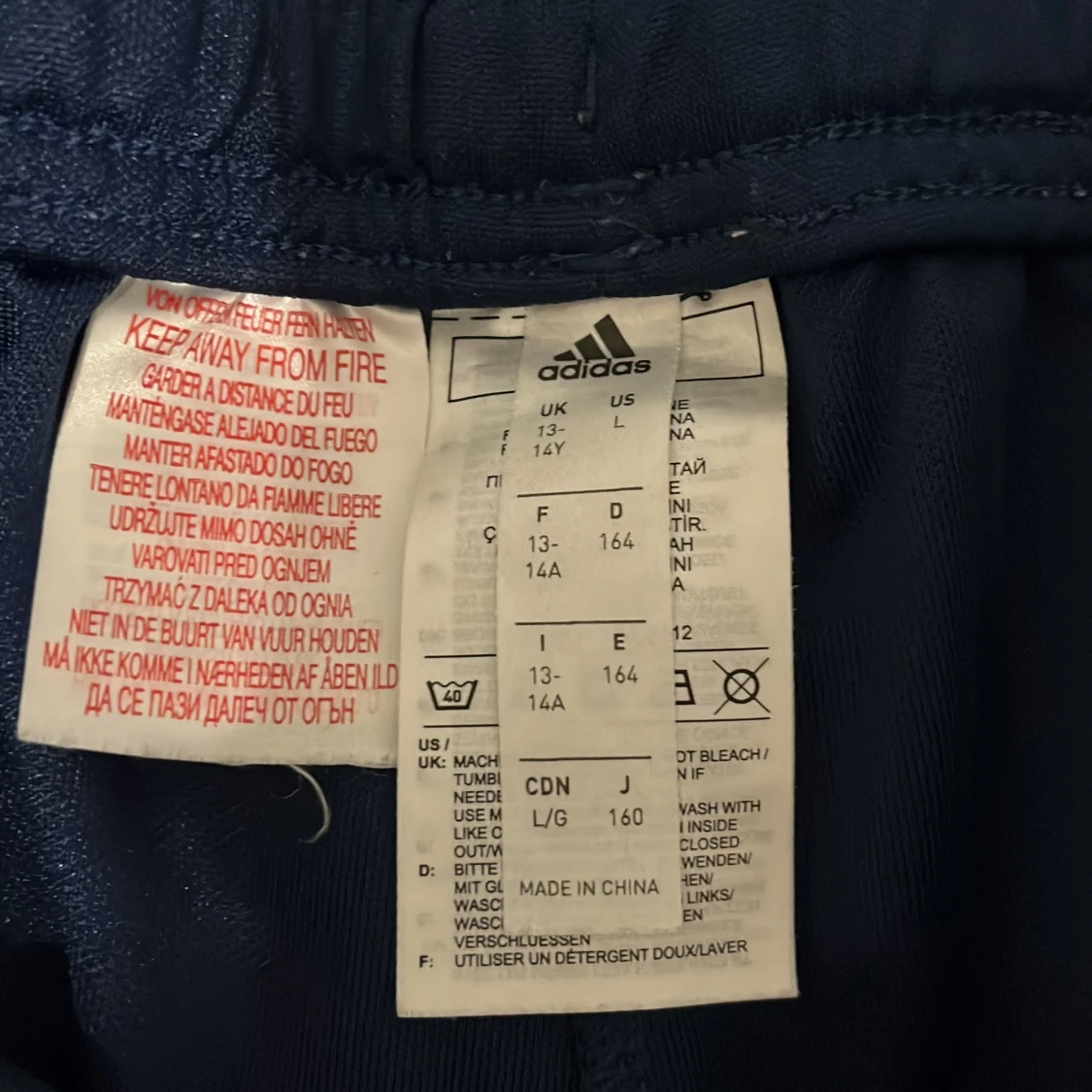 Adidas mörkblå träningsbyxor - 4