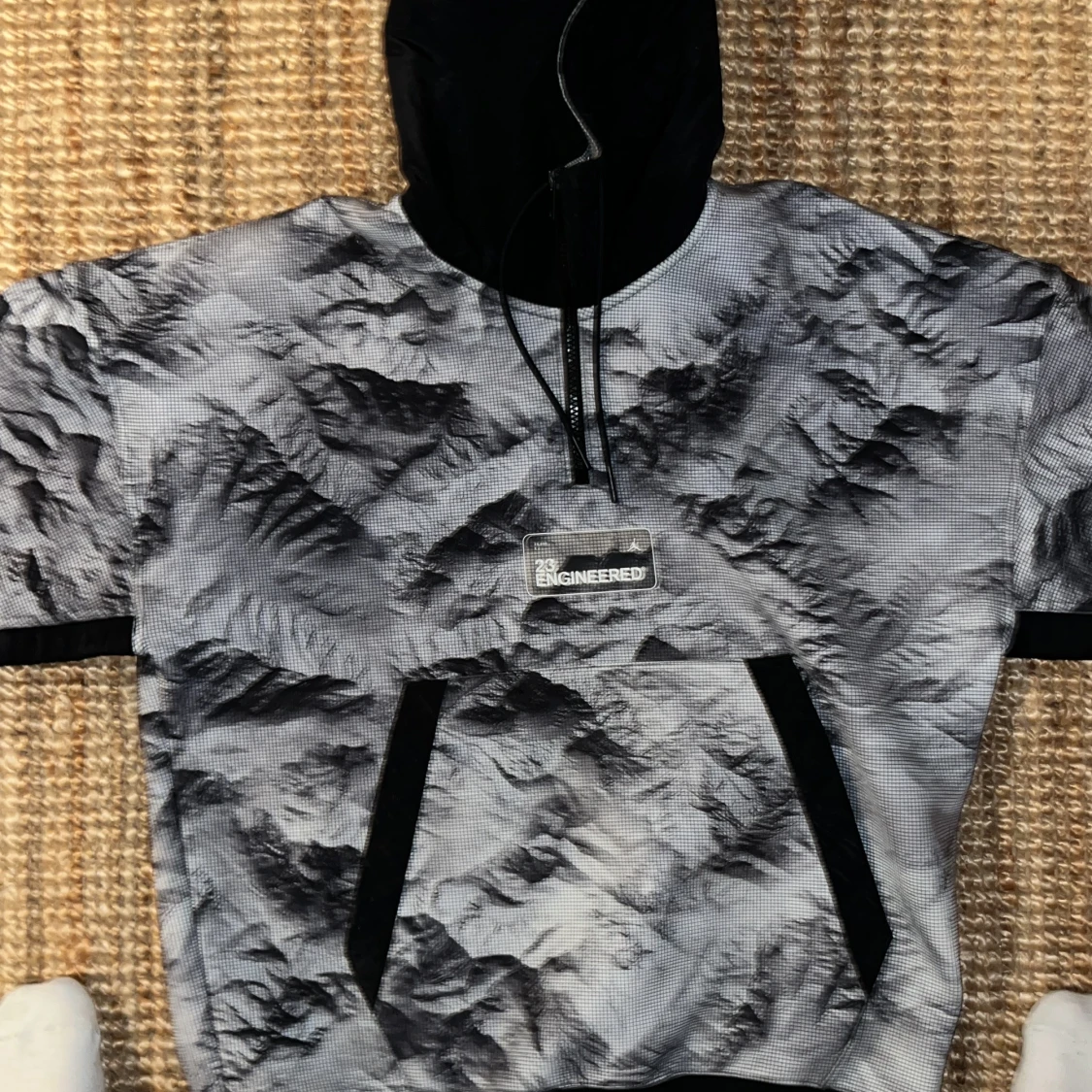 Grå och svart hoodie från Jordan - 1