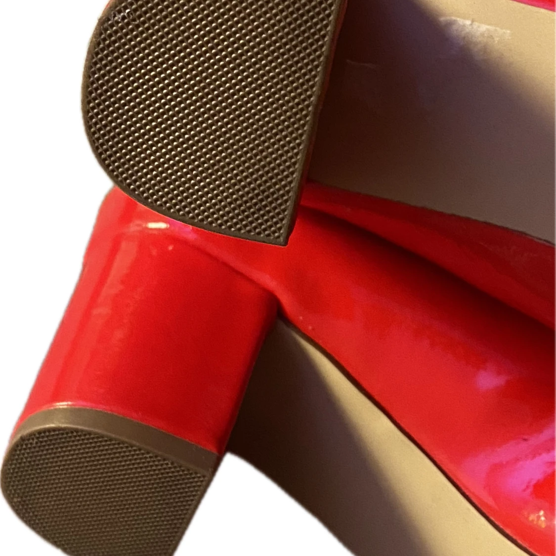 Röda pumps med klack från Bianco - 2