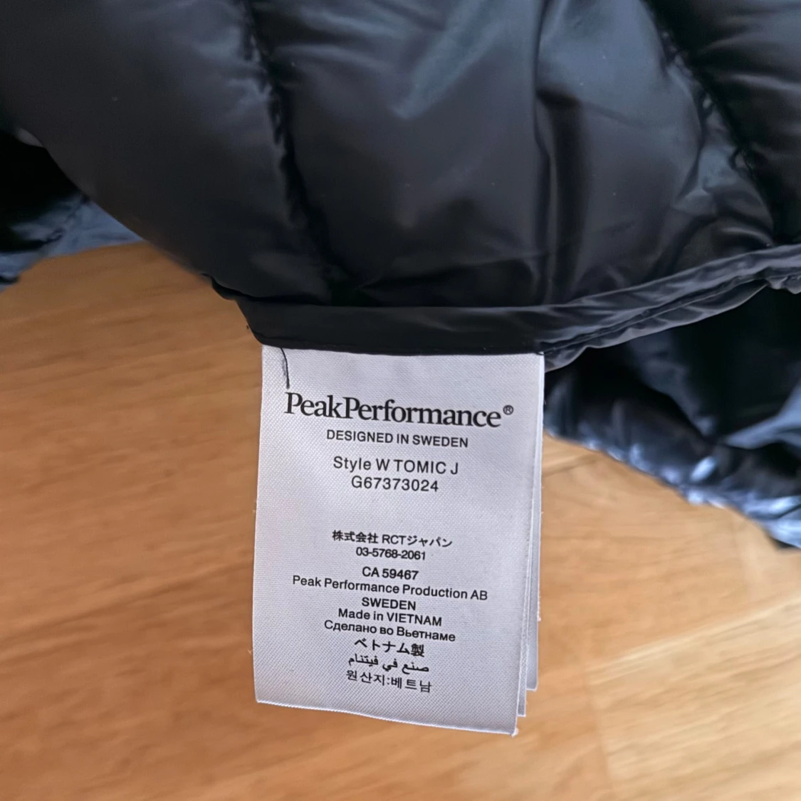 Svart pufferjacka Peak Performance - 2