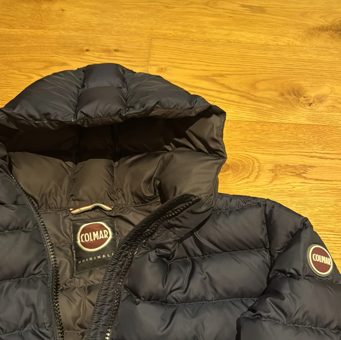 Mörkblå Colmar pufferjacka med huva - 2