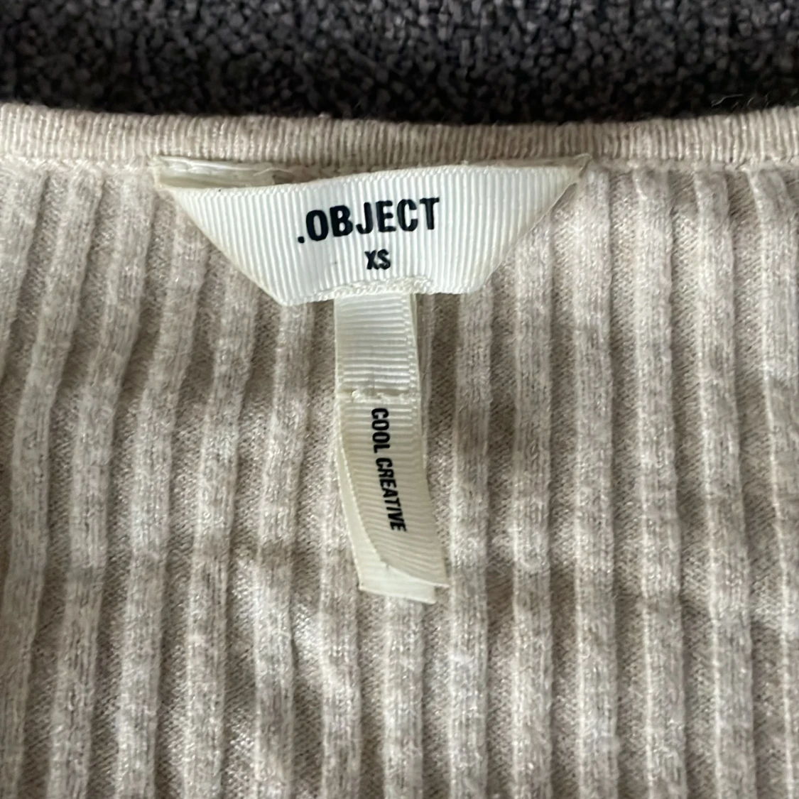 Beige omlottopp från Object - 1