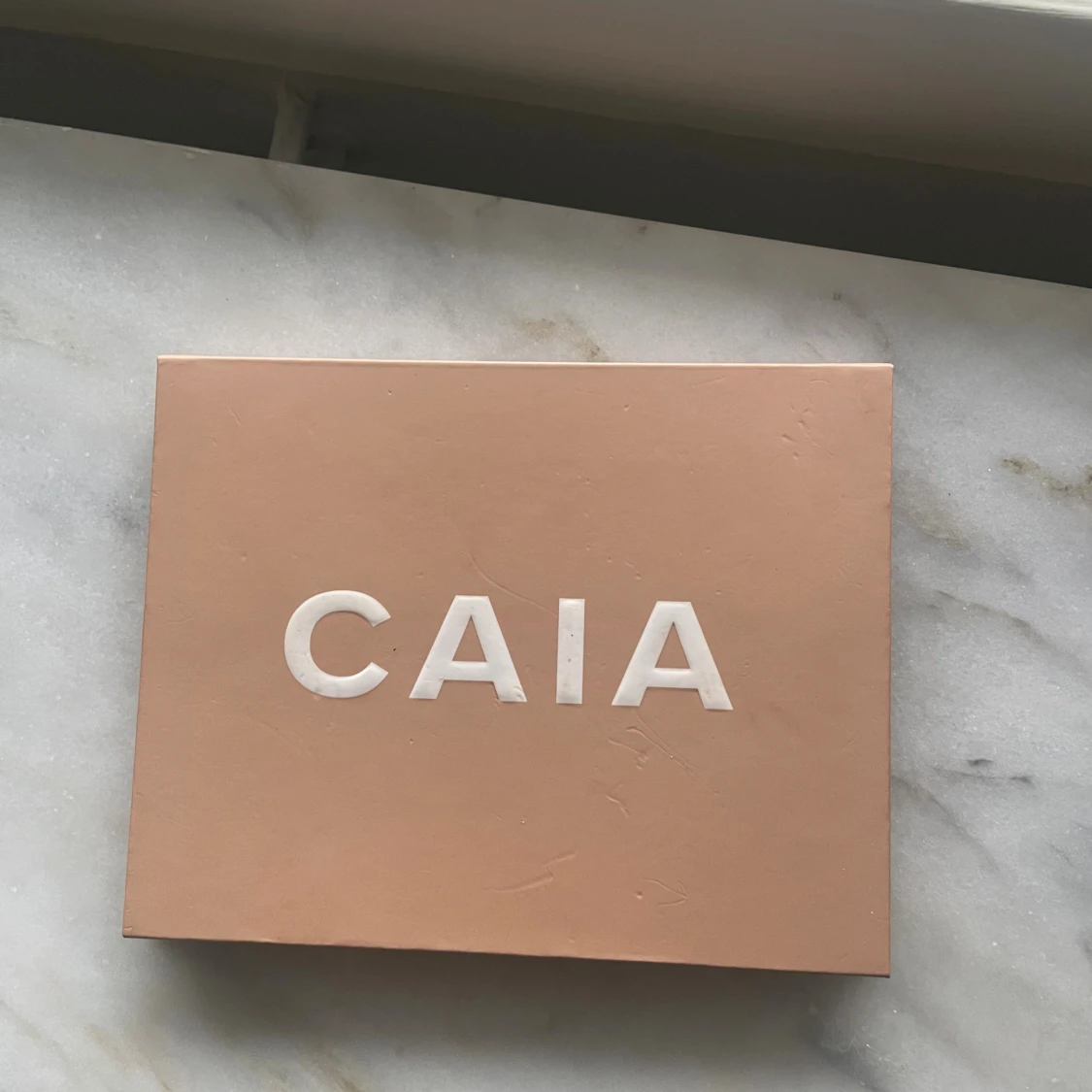 CAIA ögonskuggspalett med spegel