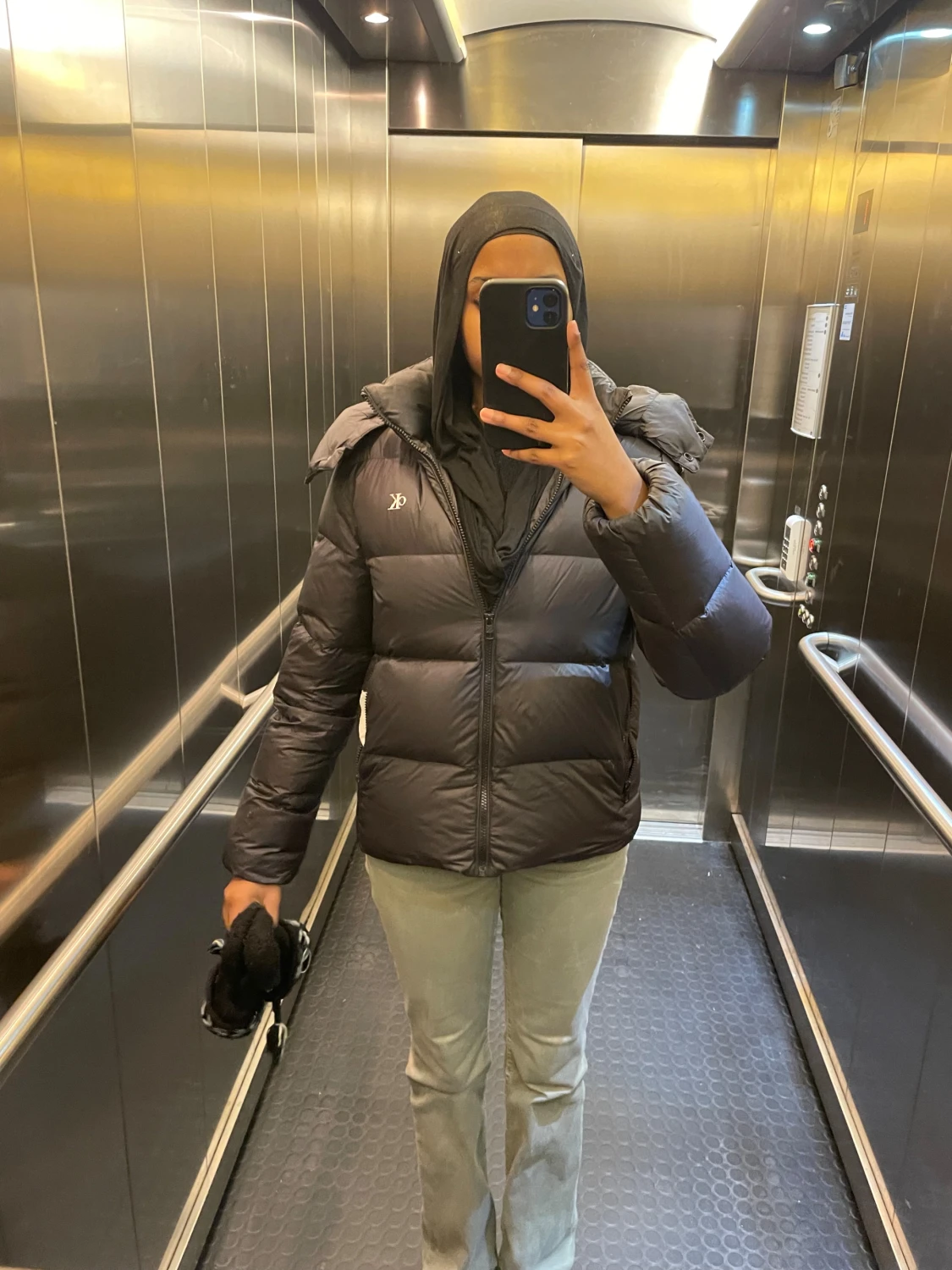 Svart pufferjacka från Calvin Klein - 3