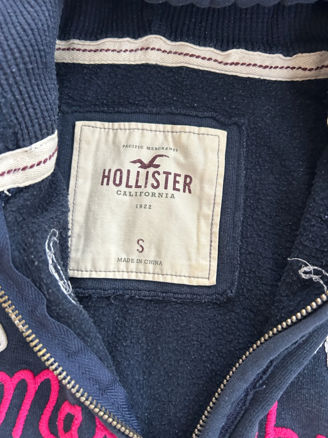 Hollister zip - 4