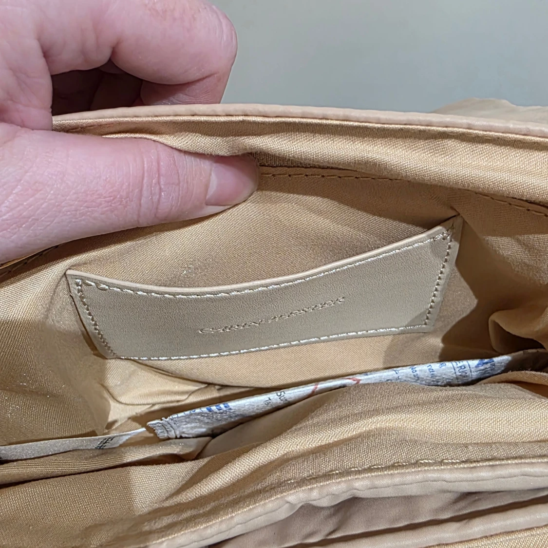 Beige quiltad axelväska Carin Wester - 3