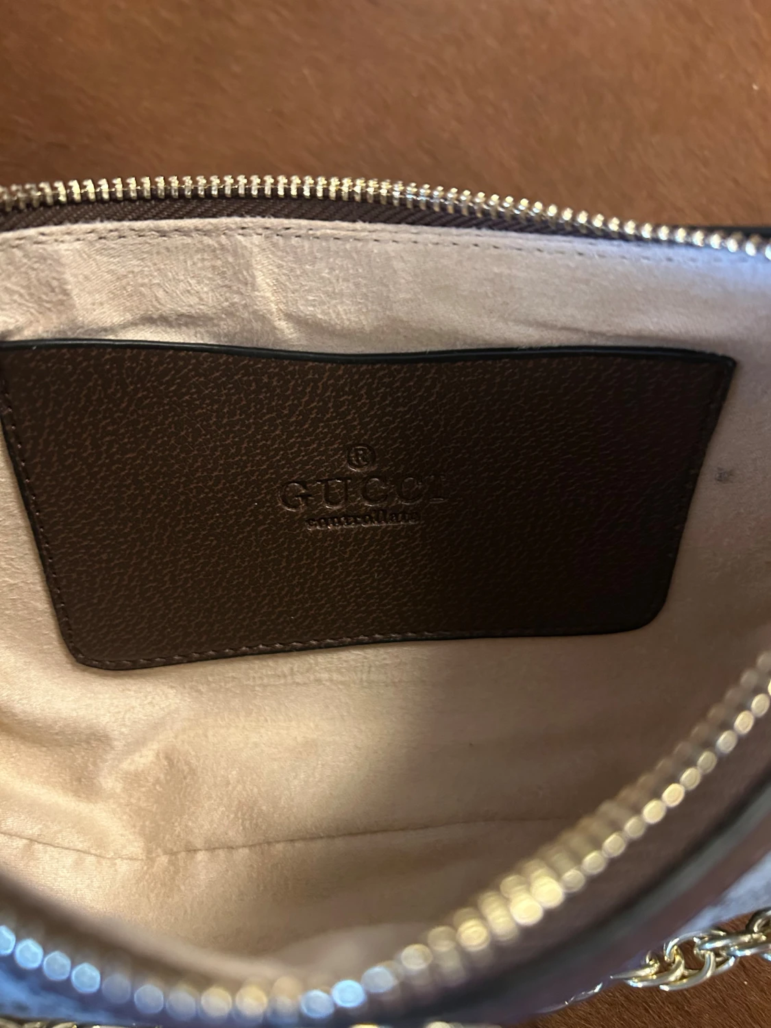 Gucci brun axelväska med kedja - 2