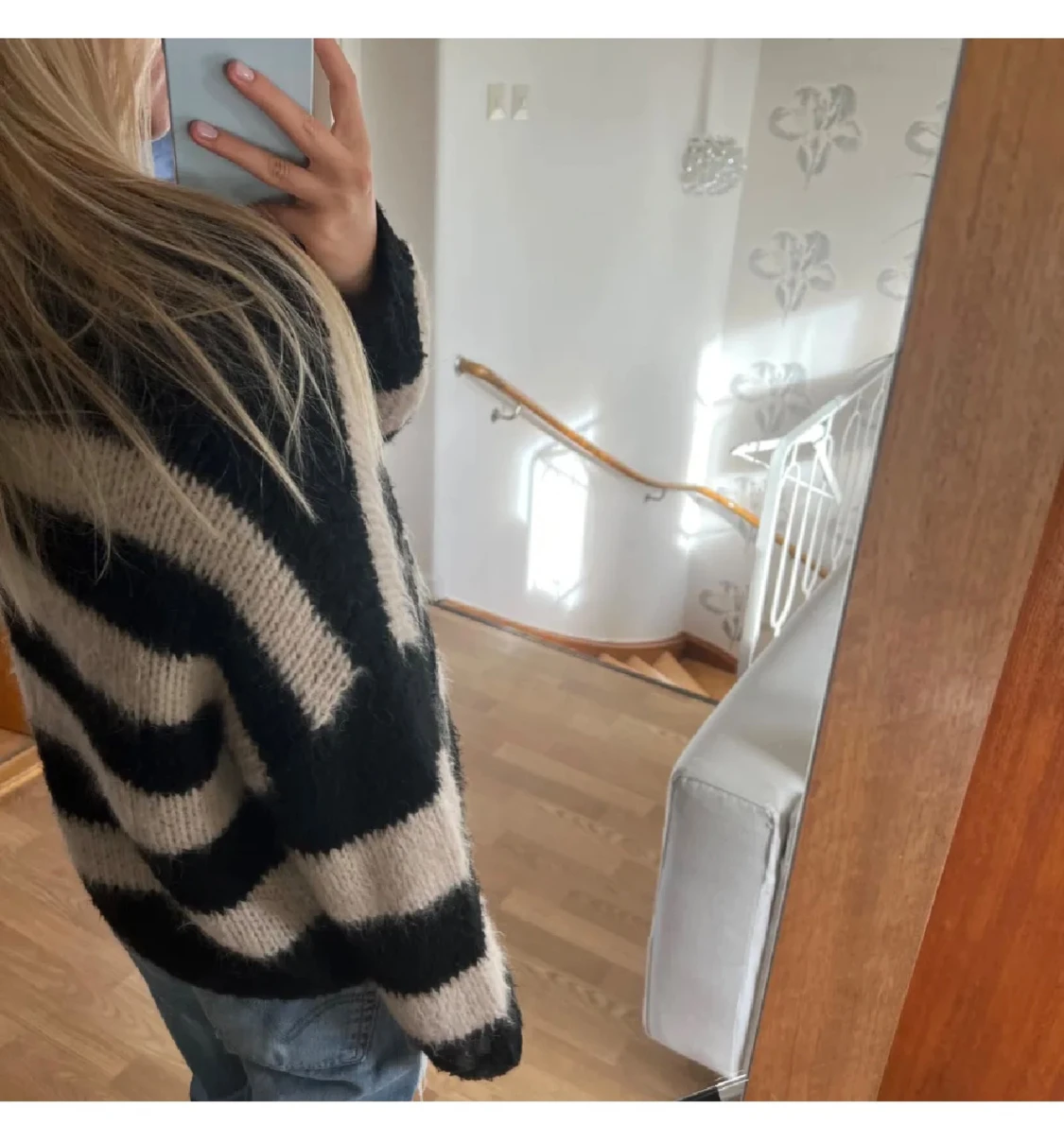 Cool stickad tröja - 3