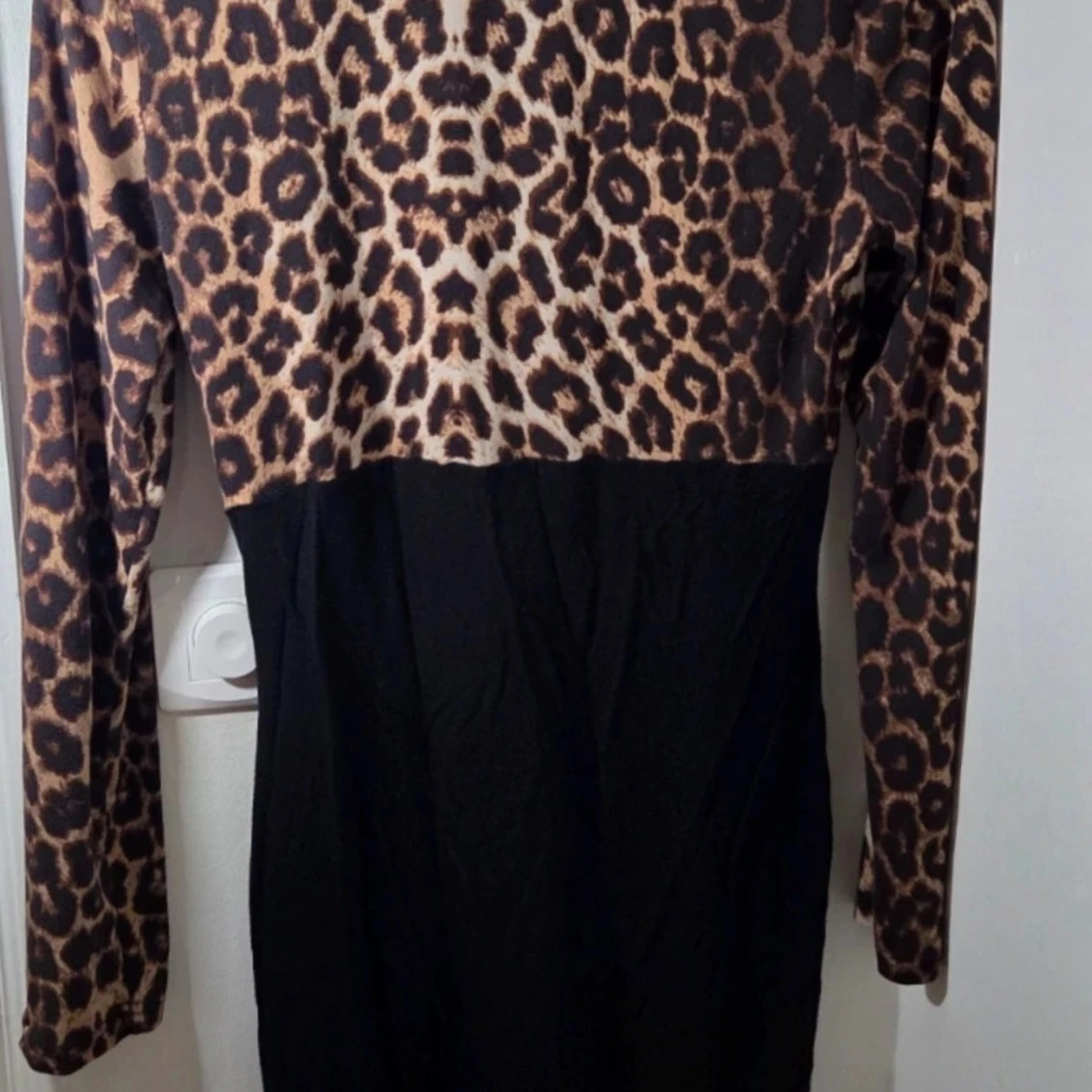Leopardmönstrad omlottklänning - 1