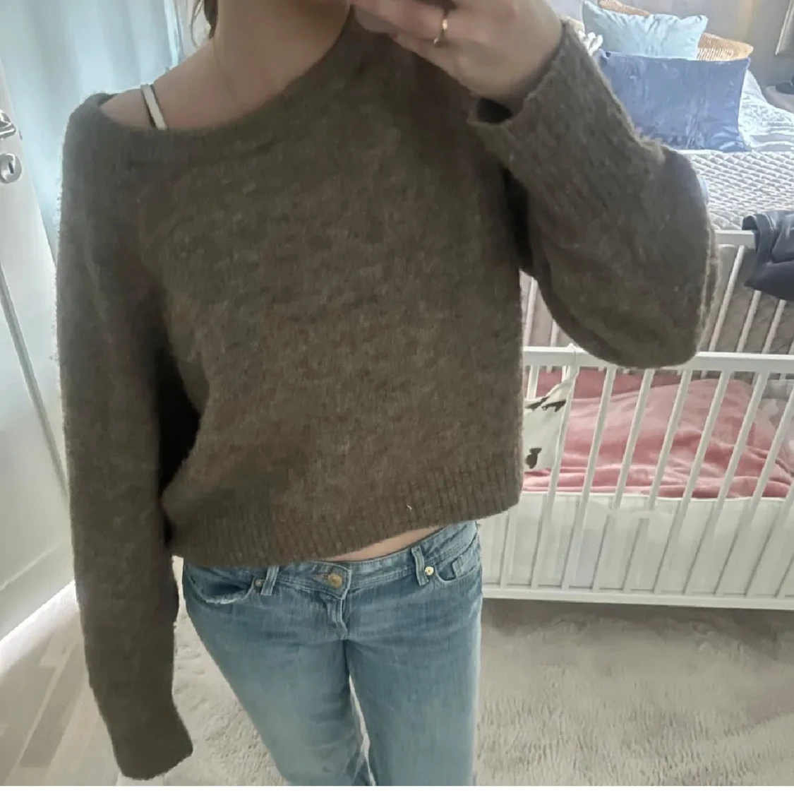 Brun stickad croppad tröja - 1