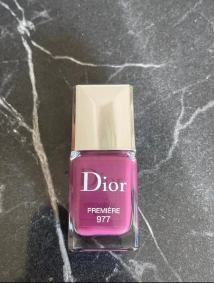 Dior nagellack  - Använt ett par gånger, ganska fin torkar snabbt. 