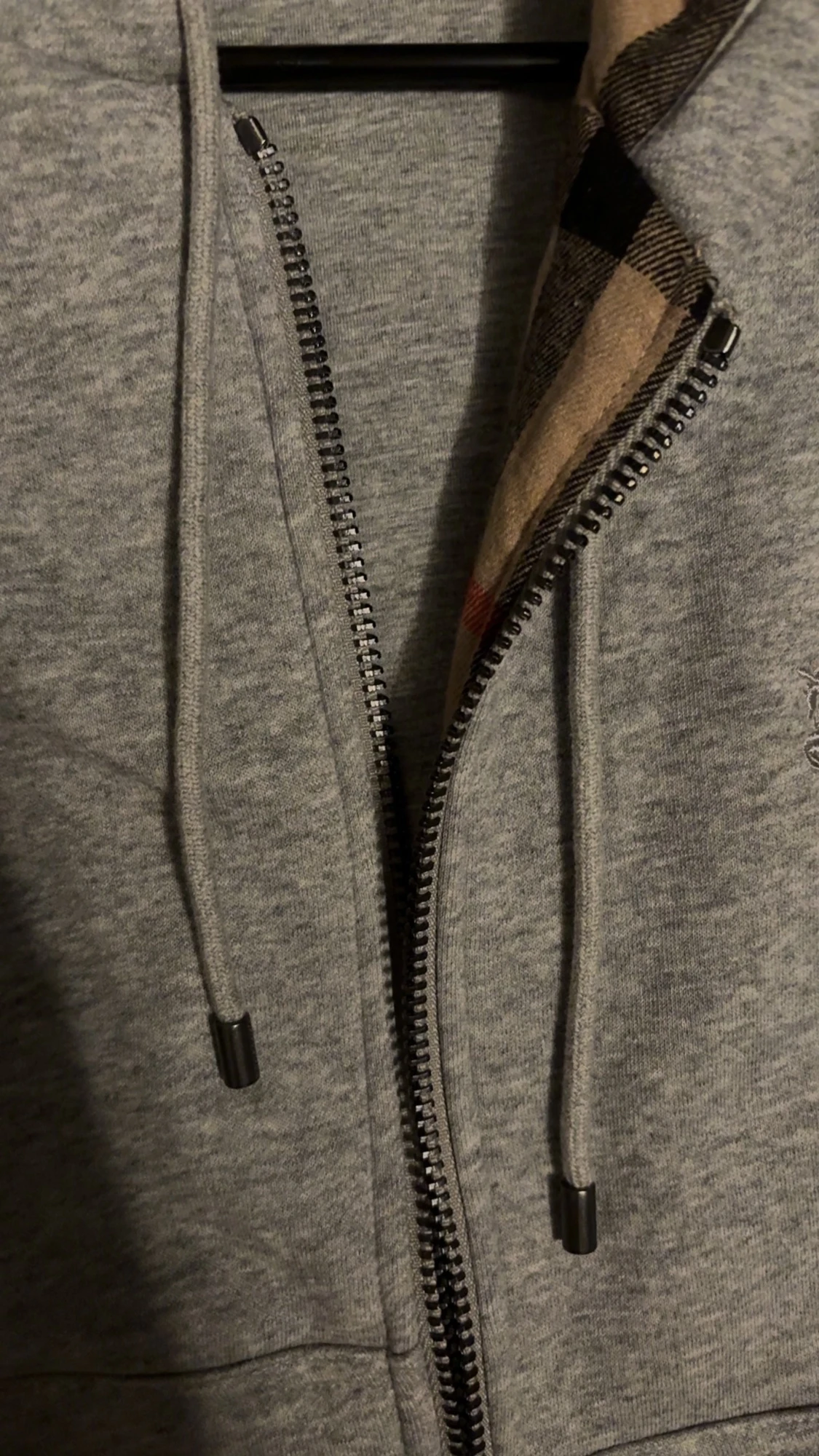 Grå Burberry tröja  - 2