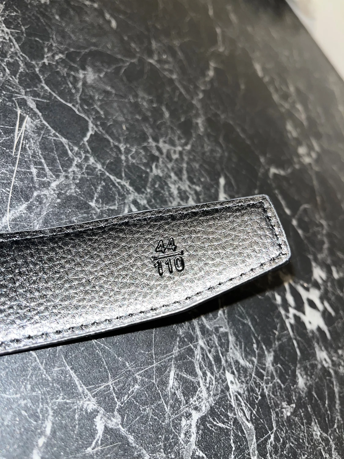 Svart och vit vändbart bälte - 3