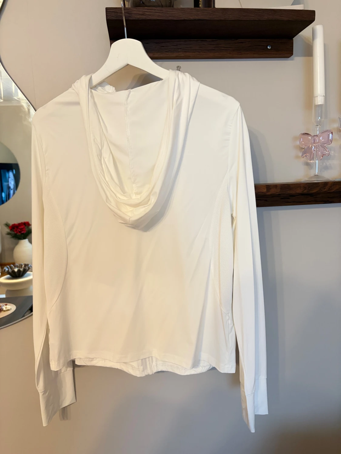 Vit vindjacka med huva - 1