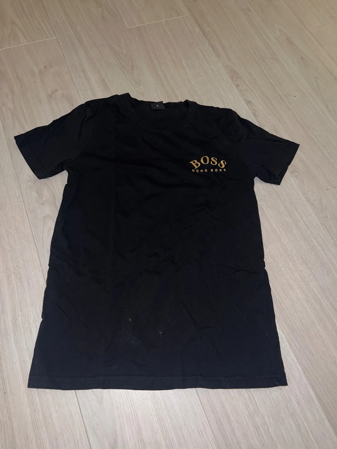 Svart t-shirt från Hugo Boss