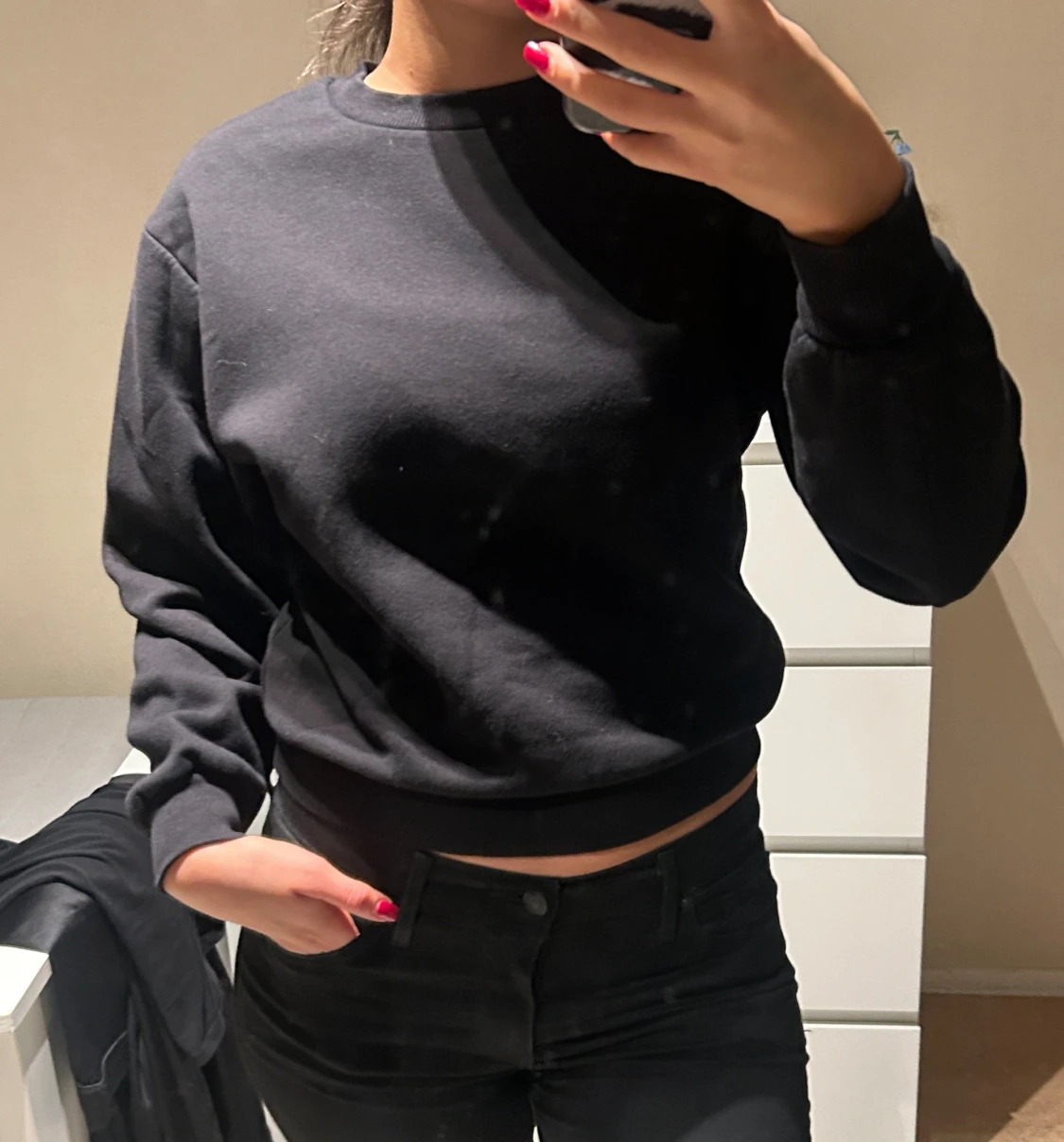 Svart croppad tröja - 1
