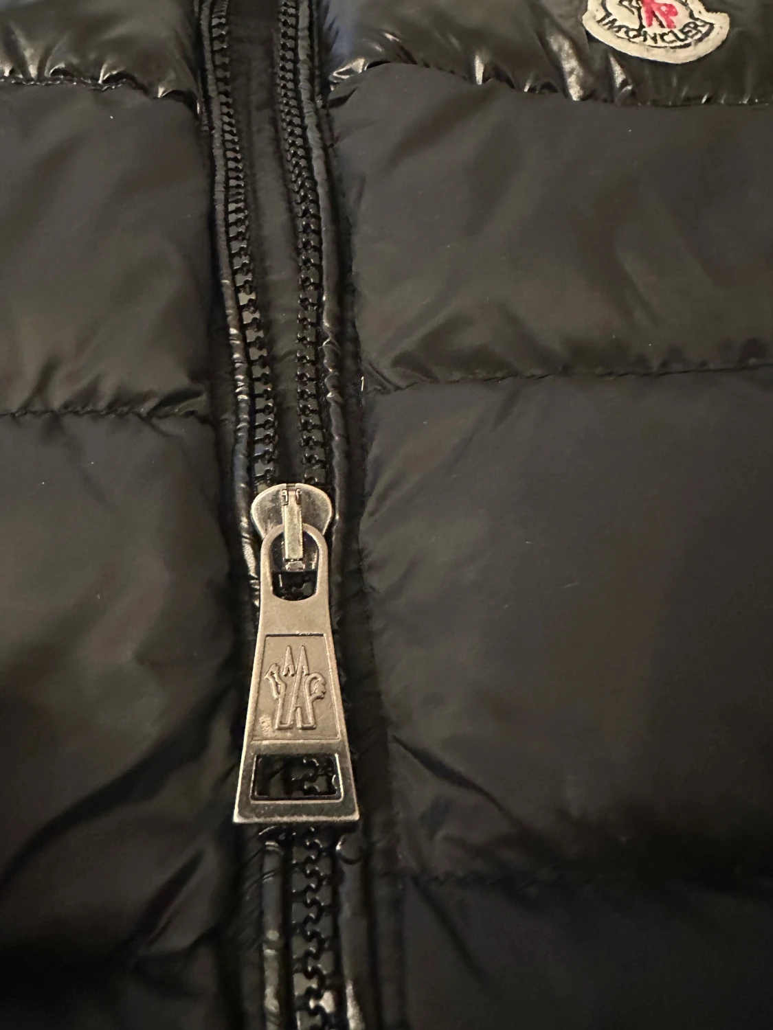 Svart dunväst från Moncler - 2