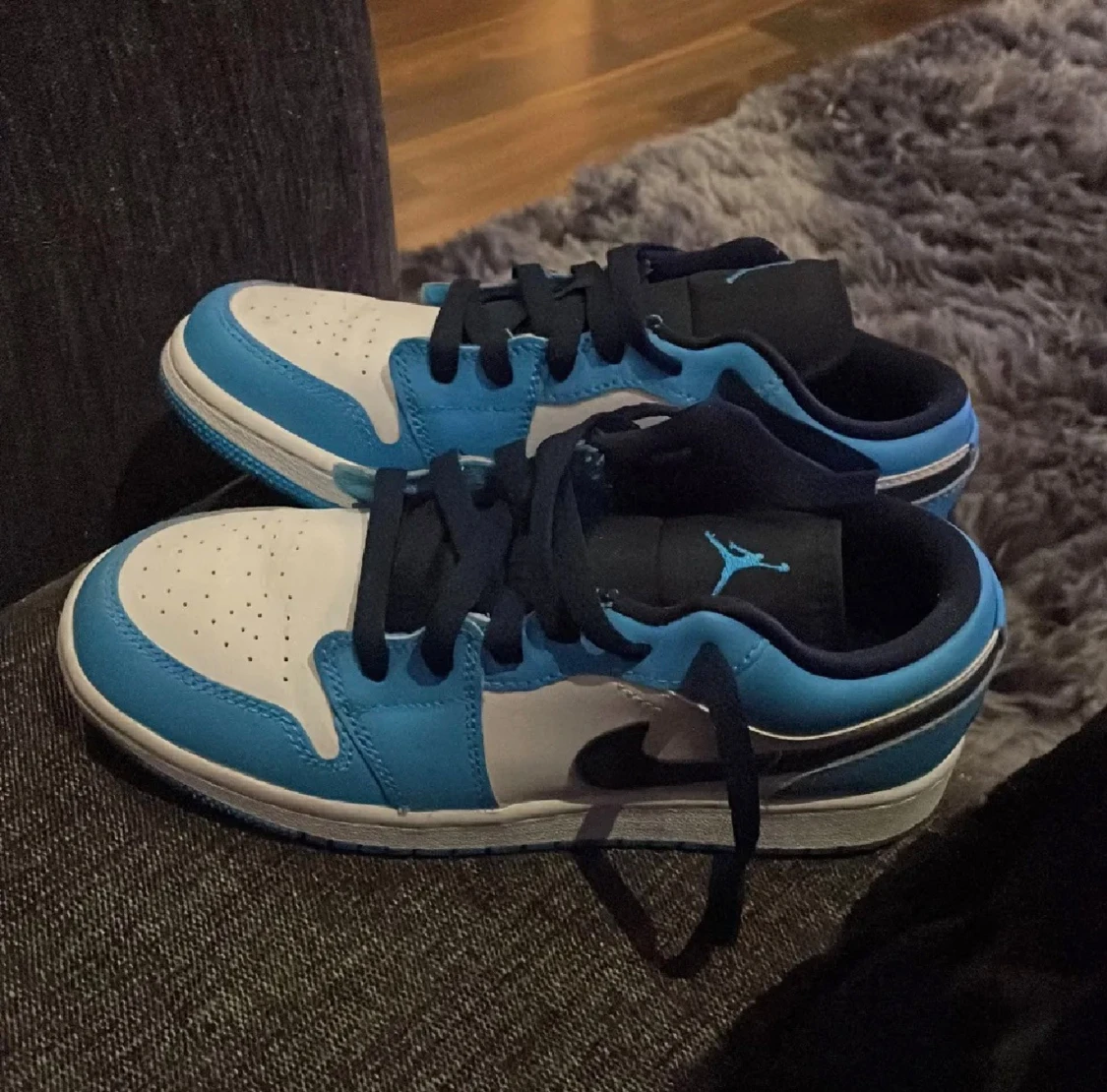 Jordan 1 low unc  - 3