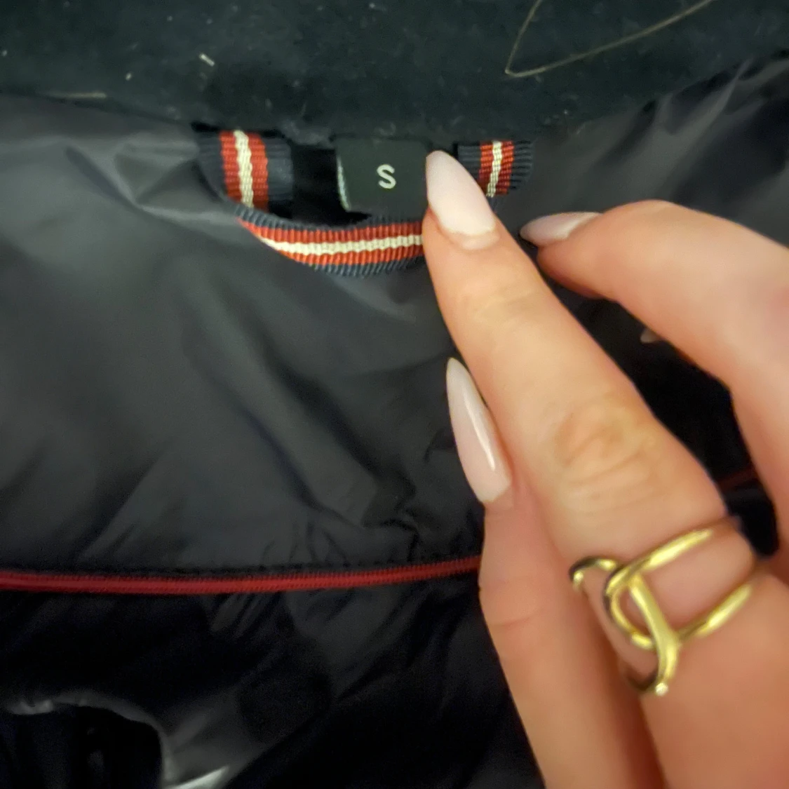 Svart pufferjacka från Hööks - 4