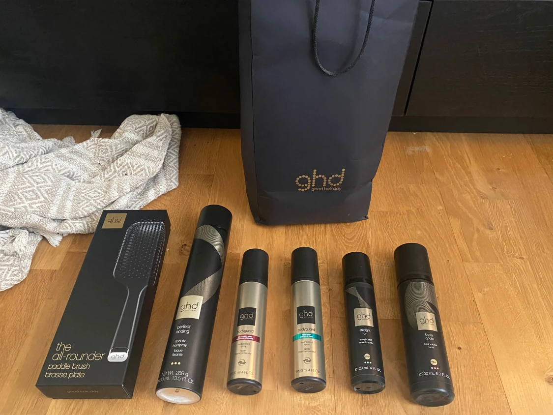 GHD Paddle Brush och Stylingprodukter - 1